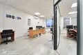 Oficina 10 habitaciones 423 m² en Minsk, Belarús