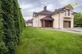 Cottage 381 m² Scomyslica, Belarus