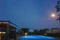 Villa mit 2 Schlafzimmern 165 m² Neuenburg, Kroatien