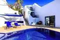 2 bedroom Villa 260 m² Kalkan, Turkey