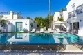 Haus 5 Schlafzimmer 220 m² Dos Hermanas, Spanien