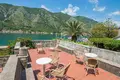 Casa grande 15 habitaciones 450 m² Dobrota, Montenegro