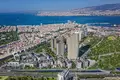 Kompleks mieszkalny New high-rise residence with swimming pools and a green area close to the coast, Izmir, Turkey
