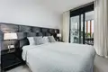 Mieszkanie 2 pokoi 125 m² Dos Hermanas, Hiszpania