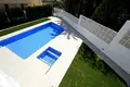 5-Schlafzimmer-Villa 294 m² Calp, Spanien