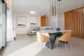 4-Schlafzimmer-Villa 253 m² Finestrat, Spanien