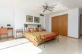 4 bedroom apartment 295 m² San Pedro Alcantara, Spain