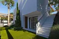 Дом 5 комнат  Dehesa de Campoamor, Испания
