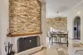3 bedroom house 217 m² Dos Hermanas, Spain