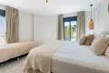 Mieszkanie 2 pokoi 135 m² Fuengirola, Hiszpania