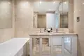 2 bedroom apartment 88 m² in London, United Kingdom