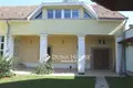 Cottage 6 bathrooms 579 m² in Central Hungary, Hungary
