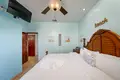 Condo z 2 sypialniami 129 m² West Bay, Honduras