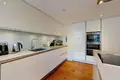2 bedroom apartment 93 m² in London, United Kingdom