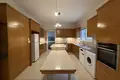 Haus 4 Schlafzimmer 240 m² in Limassol, Zypern