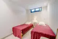 5 bedroom house 242 m² Finestrat, Spain
