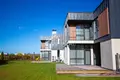 Haus 5 zimmer 253 m² in Pinki, Lettland
