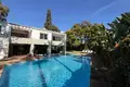 Haus 4 Schlafzimmer 437 m² Dos Hermanas, Spanien
