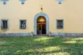 Nieruchomości inwestycyjne 3 000 m² Florencja, Włochy