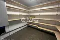 Propiedad comercial 19 habitaciones 2 168 m² en Riga, Letonia