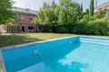 villa de 5 dormitorios 420 m² Madrid, Španjolska
