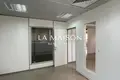 Pomieszczenie biurowe 200 m² w Strovolos, Cypr
