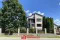 Haus 6 zimmer 345 m² Karobcycy, Belarus