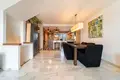 Haus 3 Schlafzimmer 198 m² Dos Hermanas, Spanien