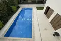 Dom 4 pokoi 380 m² w Strovolos, Cypr