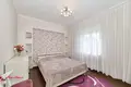 Cottage 276 m² Papiarnianski sielski Saviet, Belarus