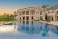 House 10 bedrooms 2 442 m² Marbella, Spain