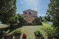 Propiedad comercial 613 m² en Grassina, Italia
