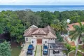 6 bedroom house 385 m² Coxen Hole, Honduras