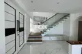 4 bedroom Villa 320 m² in Agios Tychonas, Cyprus