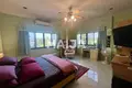 3 bedroom villa 200 m² Nong Prue, Thailand