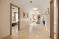 Wohnung 6 Schlafzimmer 420 m² Dos Hermanas, Spanien