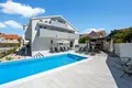 House 12 bedrooms 330 m² Grad Sibenik, Croatia