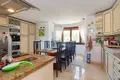 Haus 4 Schlafzimmer 275 m² Dos Hermanas, Spanien