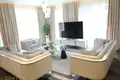 Casa 5 habitaciones 507 m² Condado de Tirana, Albania