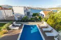 6-Schlafzimmer-Villa 300 m² Trau, Kroatien