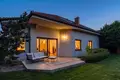 Appartement 297 m² Chyby, Pologne