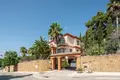 Haus 4 Schlafzimmer 428 m² Dos Hermanas, Spanien