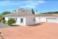 Haus 5 Schlafzimmer 463 m² Dos Hermanas, Spanien