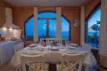 Villa mit 2 Schlafzimmern 300 m² Tivat, Montenegro