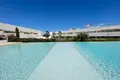 Mieszkanie 2 pokoi 141 m² Torrevieja, Hiszpania