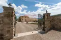 Propiedad comercial 982 m² en Poppi, Italia