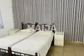 Dom 26 pokojów 1 354 m² Sukuta, Gambia
