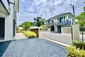 4 bedroom house 289 m² Bang Sare, Thailand