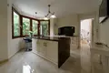 5-Schlafzimmer-Villa  Artola, Spanien