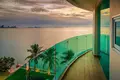 Kompleks mieszkalny Low-rise beachfront residence with a swimming pool, Pattaya, Thailand
